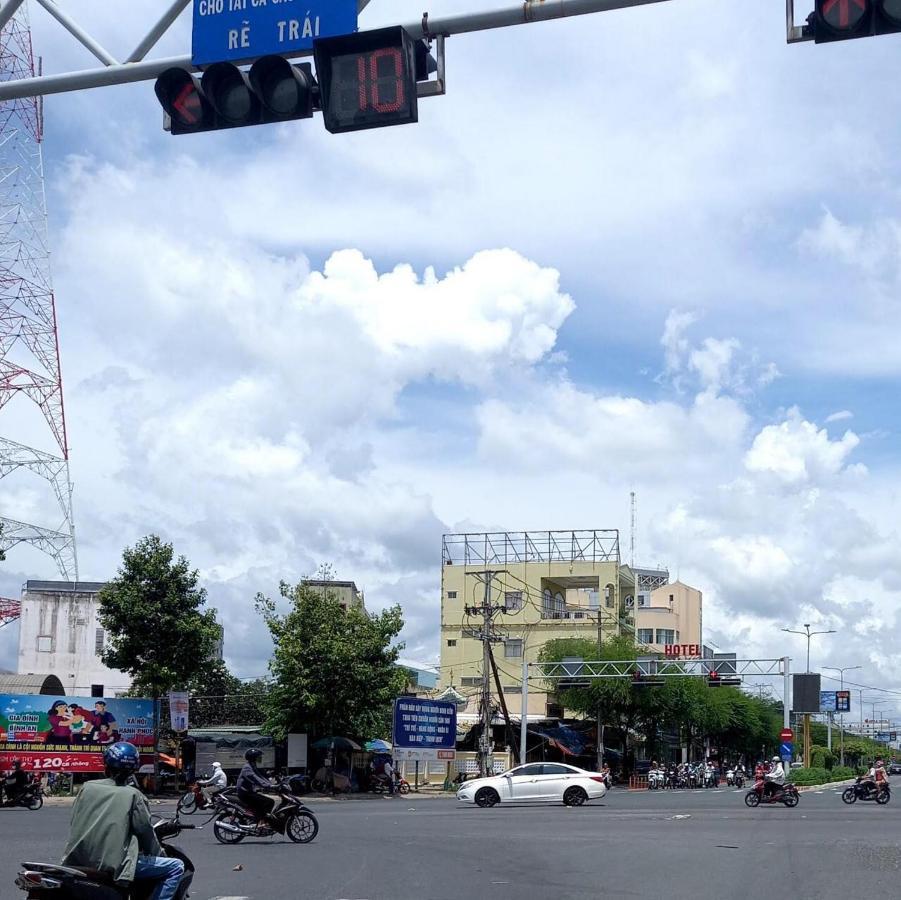 Khách sạn Khach San Anh Sang